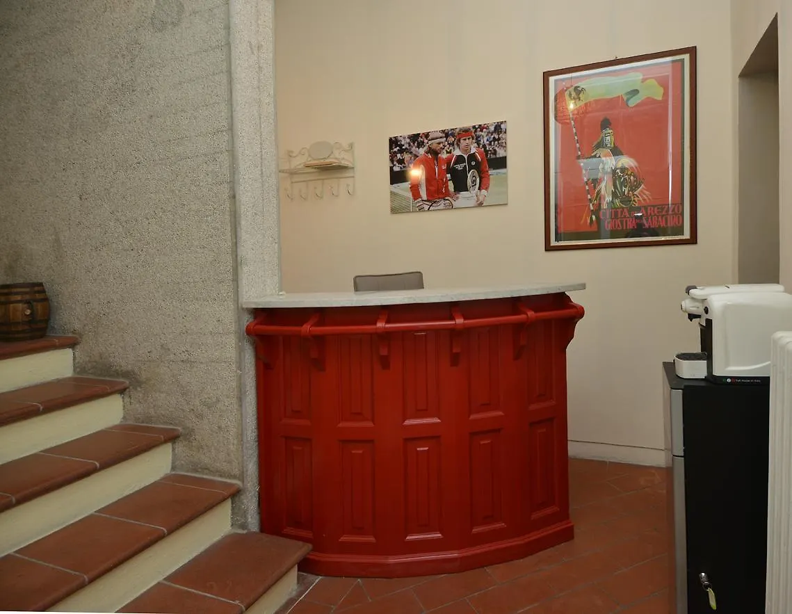 Hotel Terra d' Arezzo 0*,